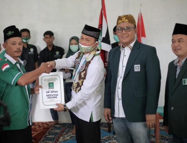 Ardito Wijaya Lantik DPAC dan DPRt Seputih Agung-Terbanggi Besar