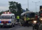 Kecelakaan Antara Truck Tangki vs Sepeda Motor di Jatim, Satu Orang Meninggal.