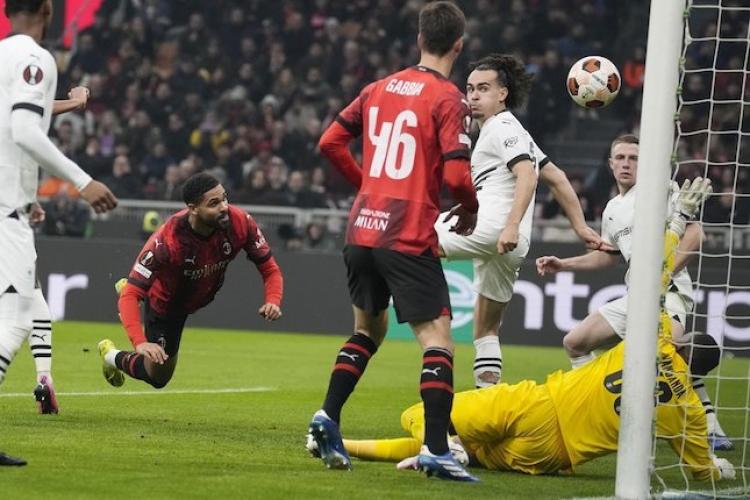 Hasil Rennes vs AC Milan : 3-2 (AC Milan Lolos ke 16 Besar Meski Kalah)