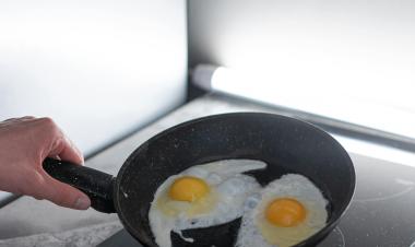 Teflon Antilengket: Apakah Benar Berbahaya untuk Kesehatan?